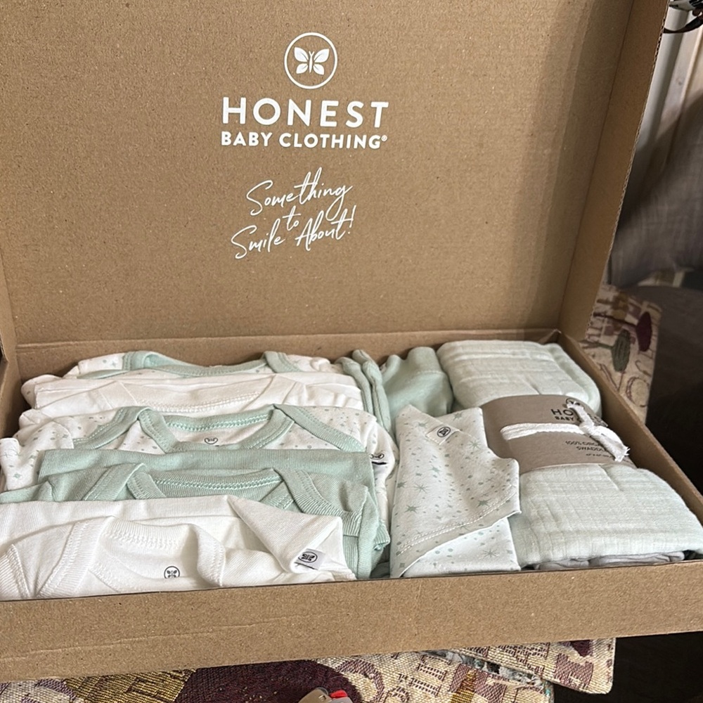 Mint and White Storage Set